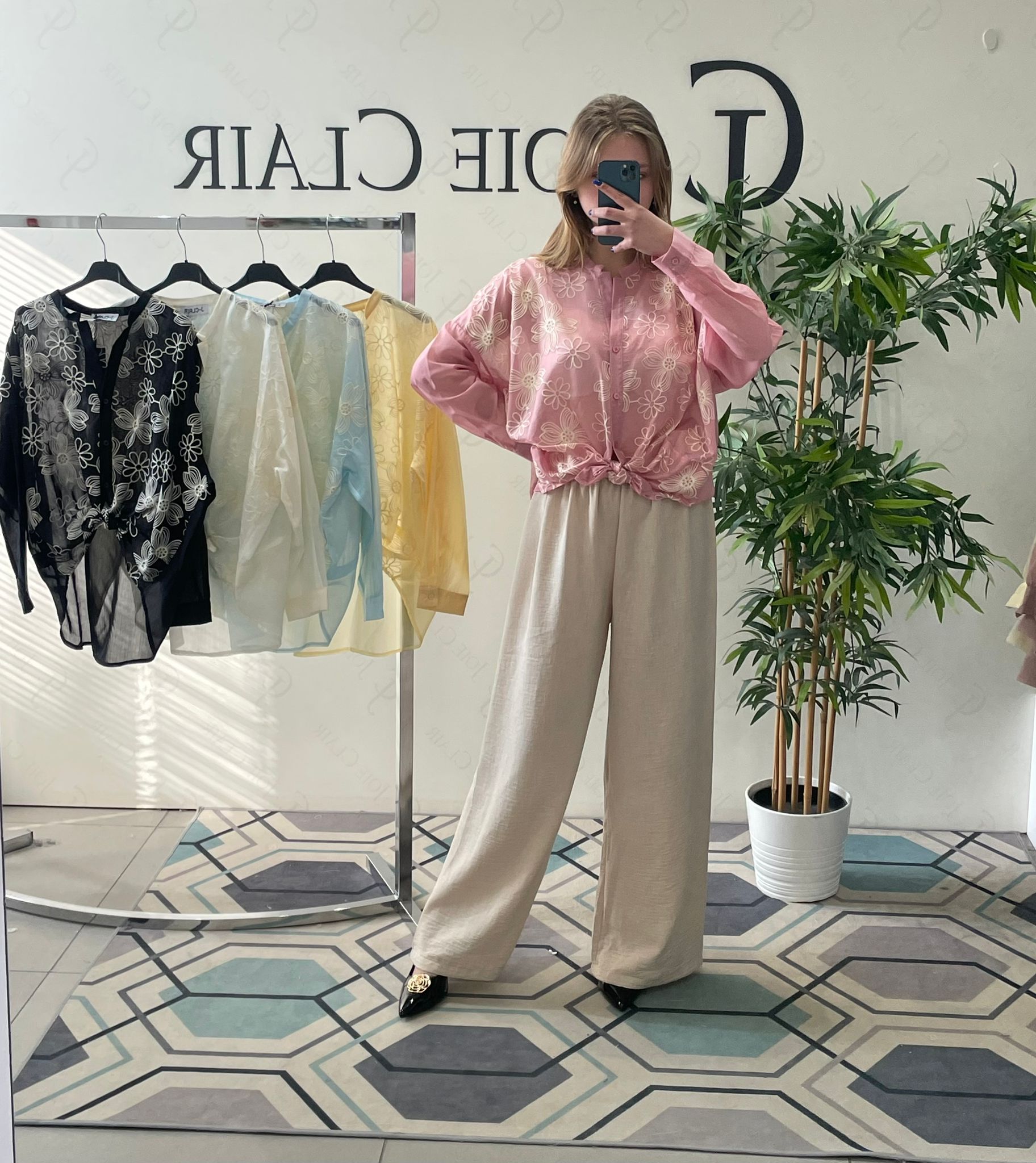 Фото Joie Clair (J-Clair)