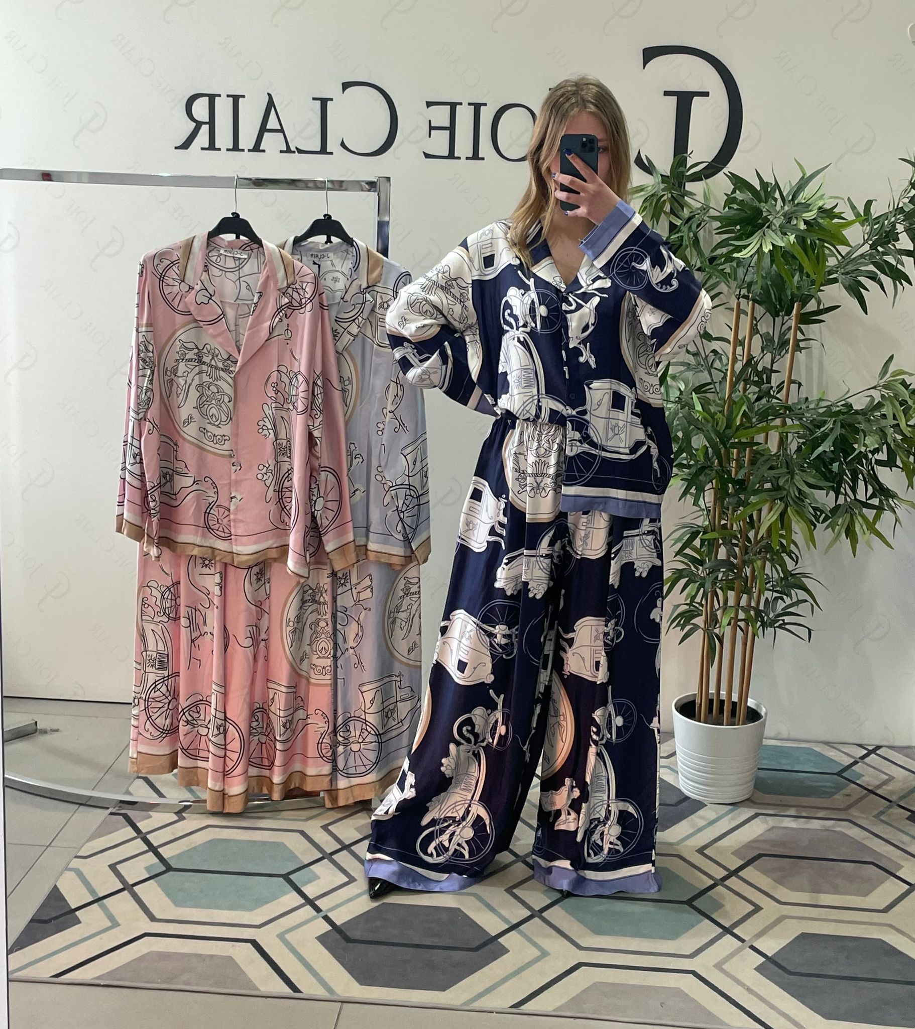 Фото Joie Clair (J-Clair)