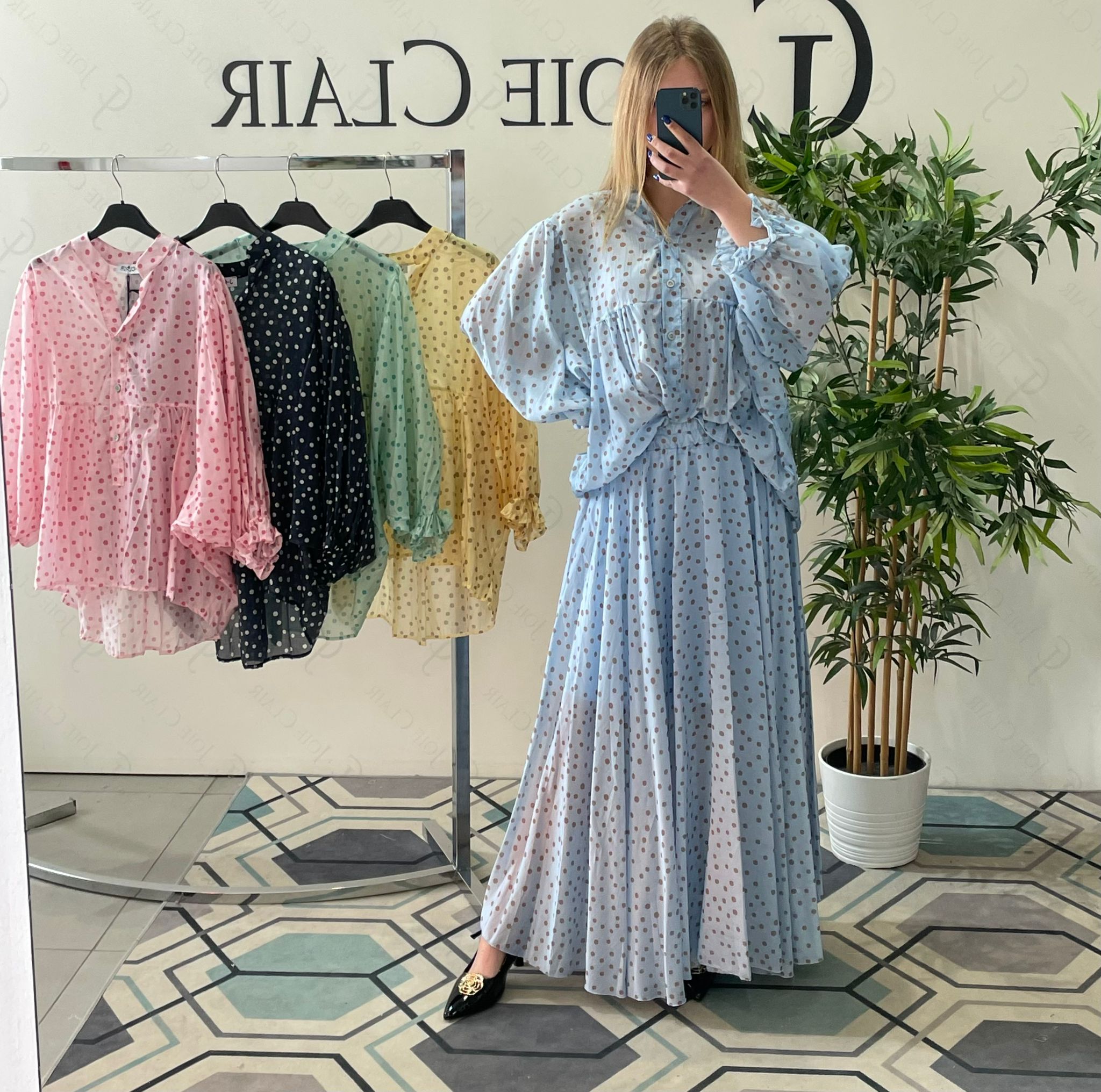 Фото Joie Clair (J-Clair)