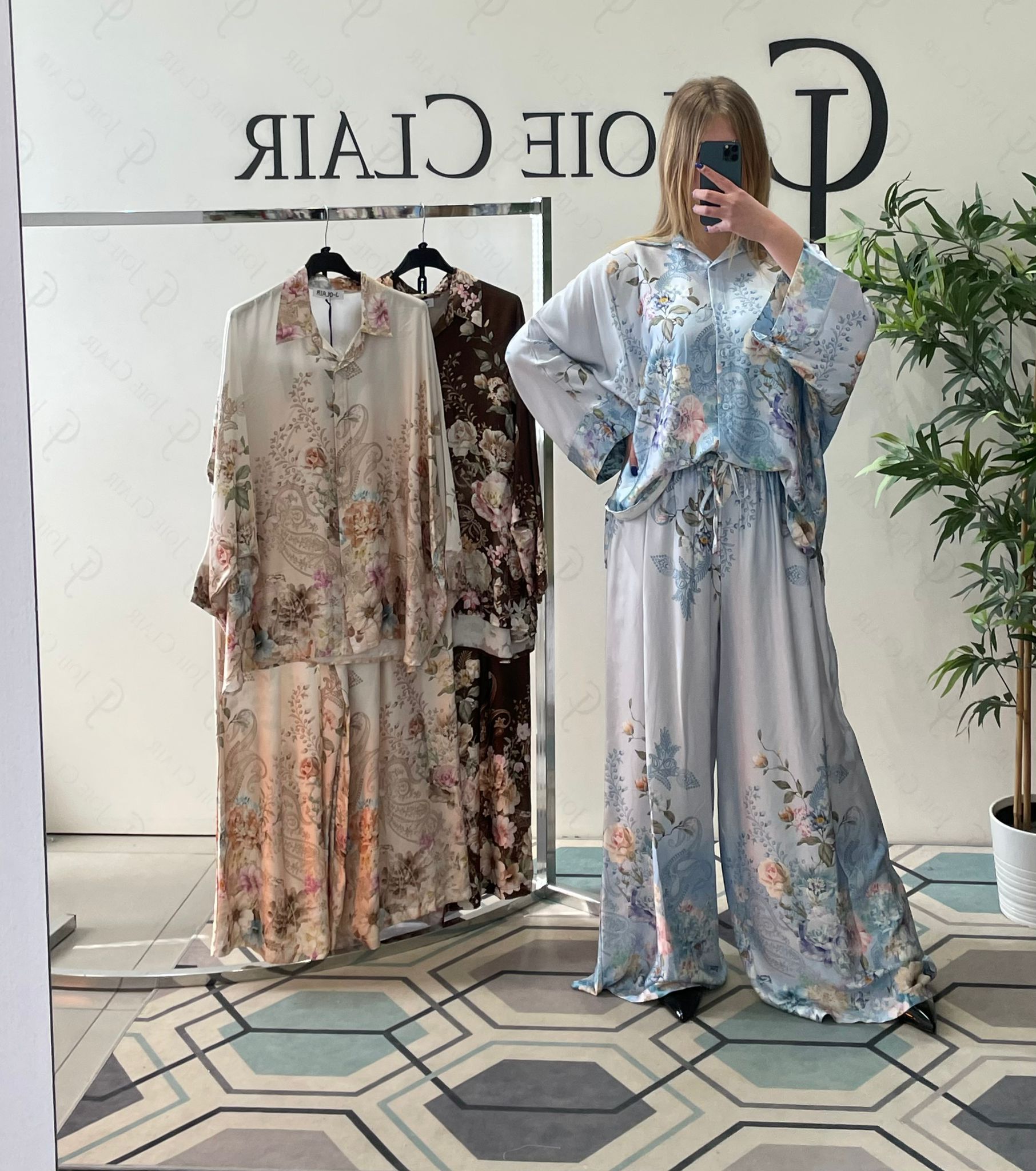 Фото Joie Clair (J-Clair)