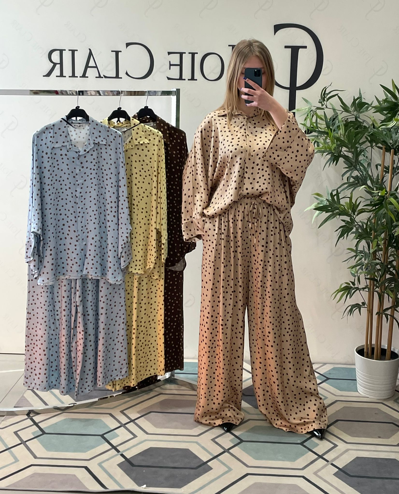 Фото Joie Clair (J-Clair)