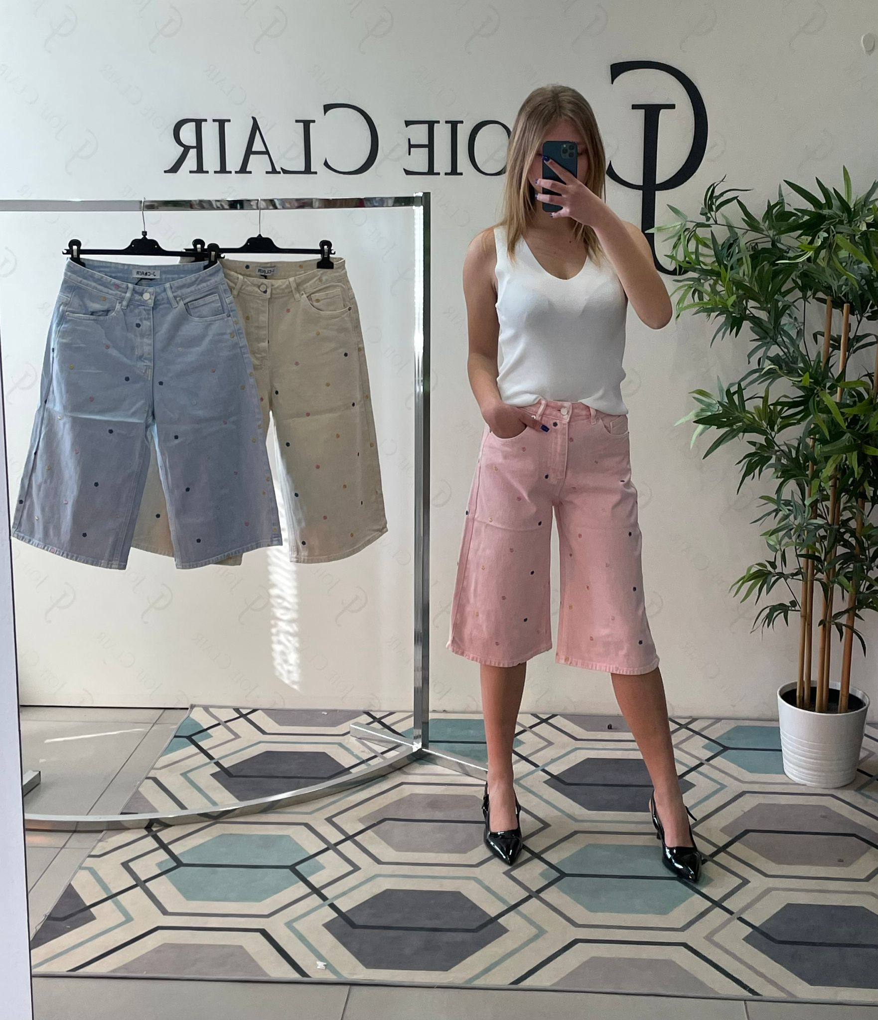 Фото Joie Clair (J-Clair)