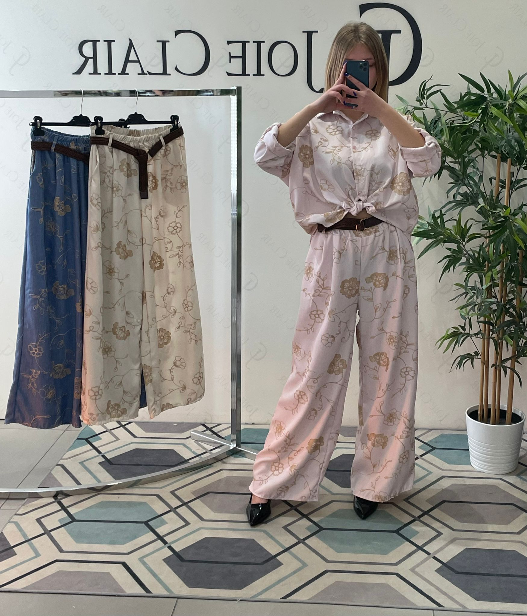 Фото Joie Clair (J-Clair)