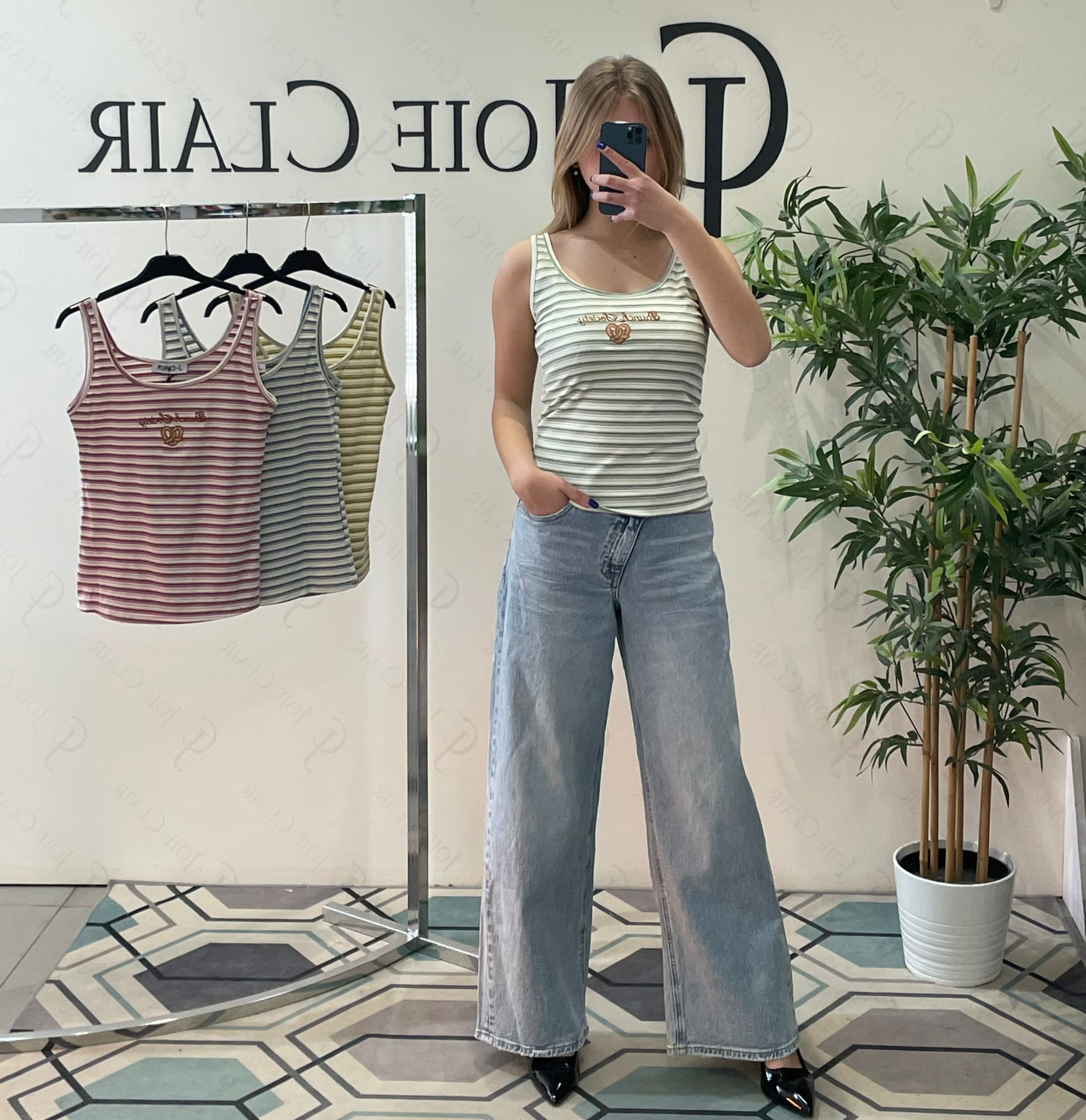 Фото Joie Clair (J-Clair)