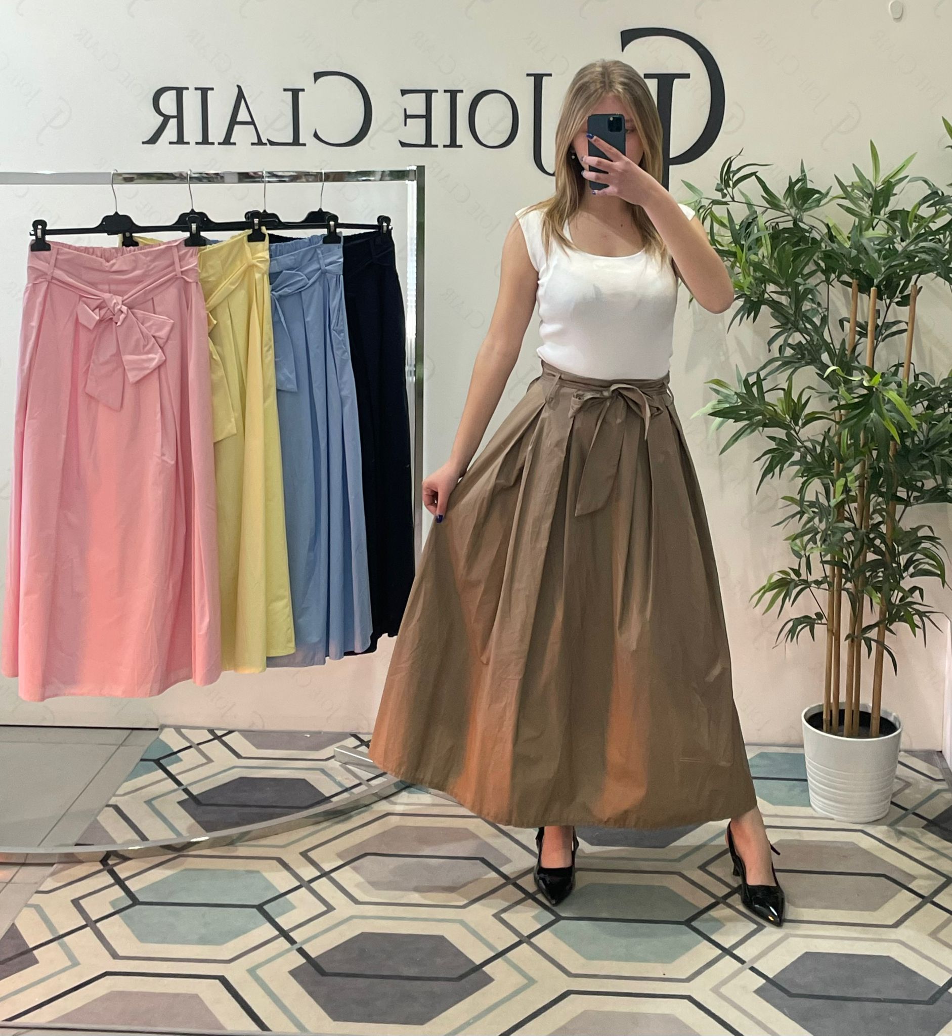 Фото Joie Clair (J-Clair)