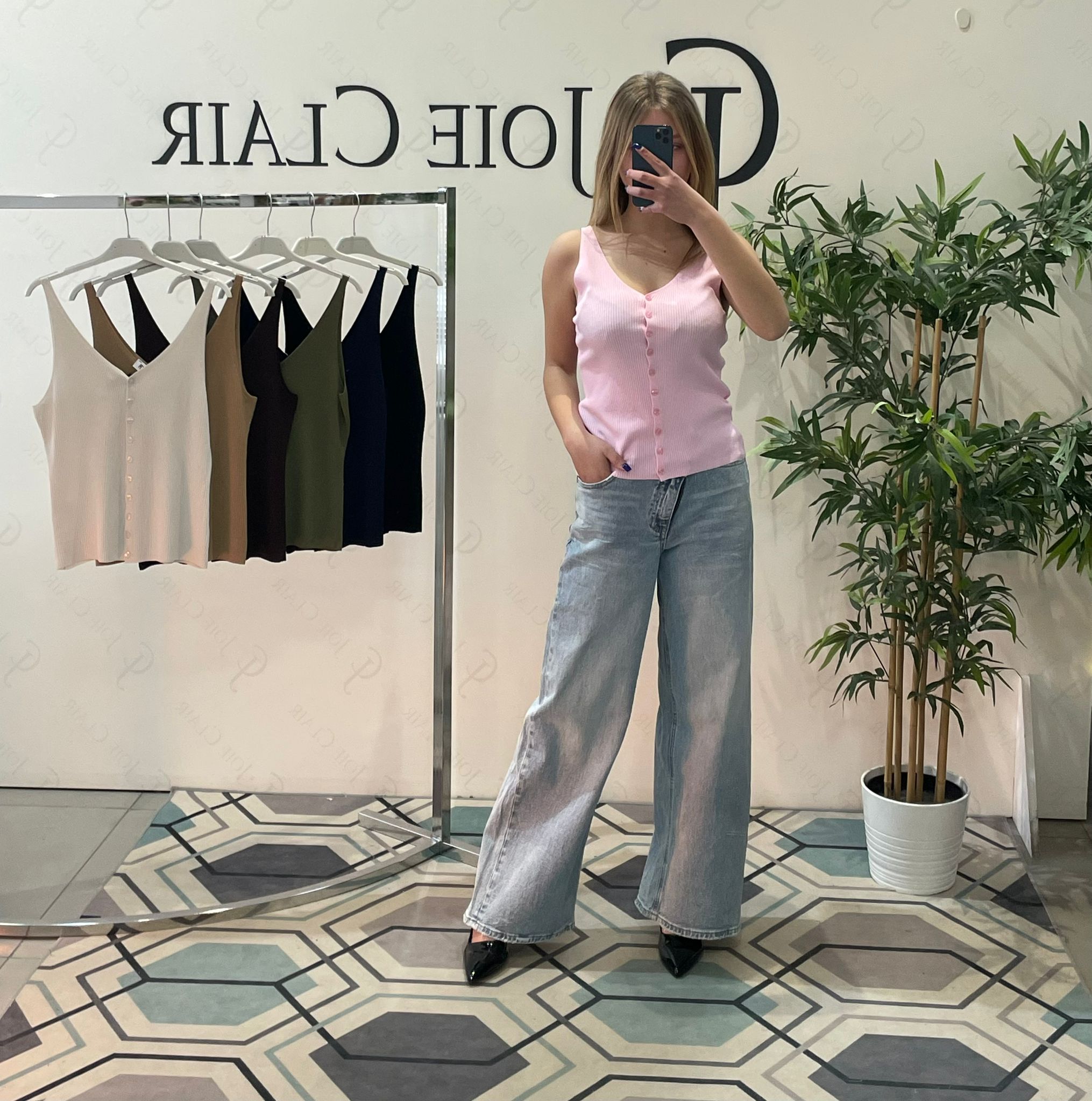 Фото Joie Clair (J-Clair)