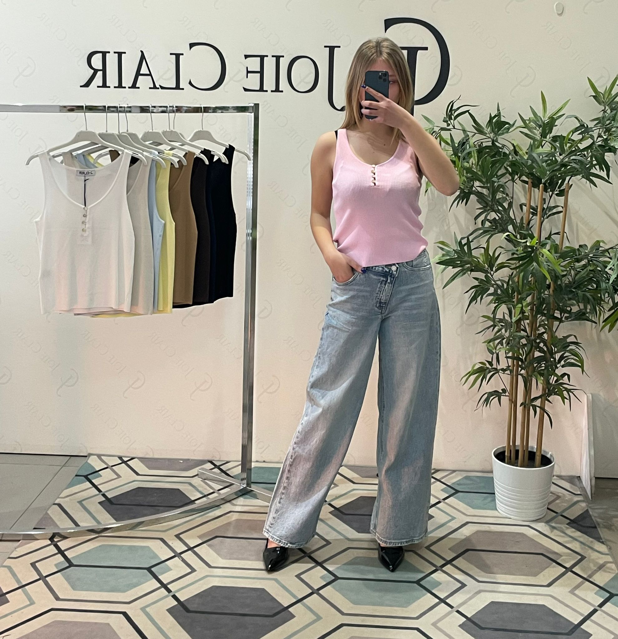 Фото Joie Clair (J-Clair)