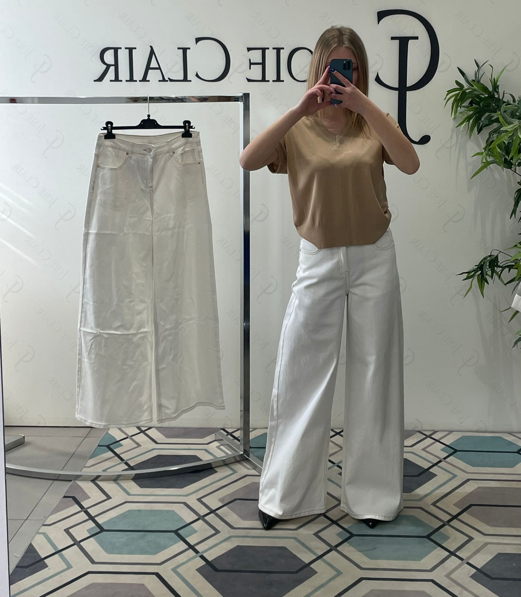 Фото Joie Clair (J-Clair)