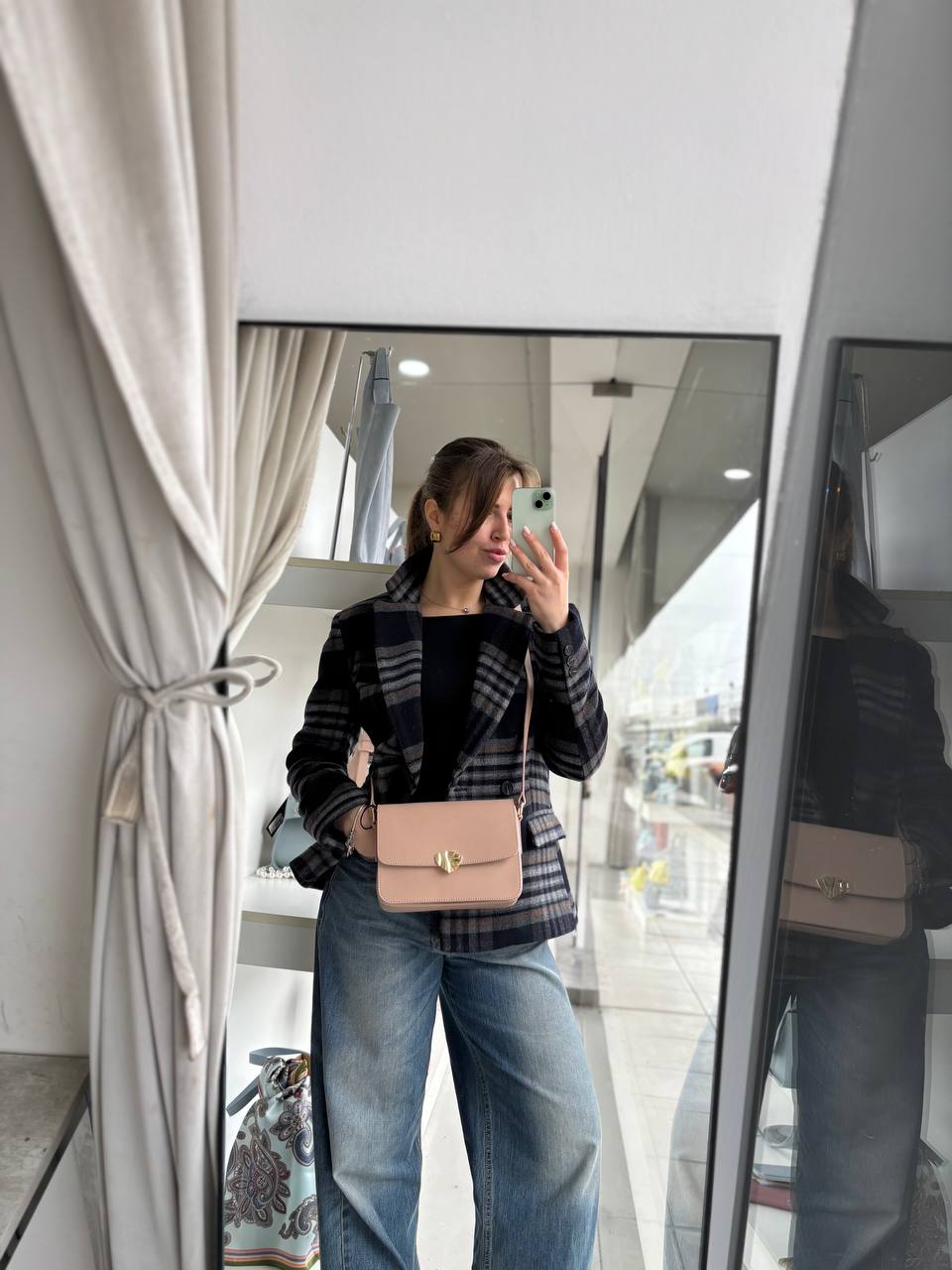 Фото Leather Country