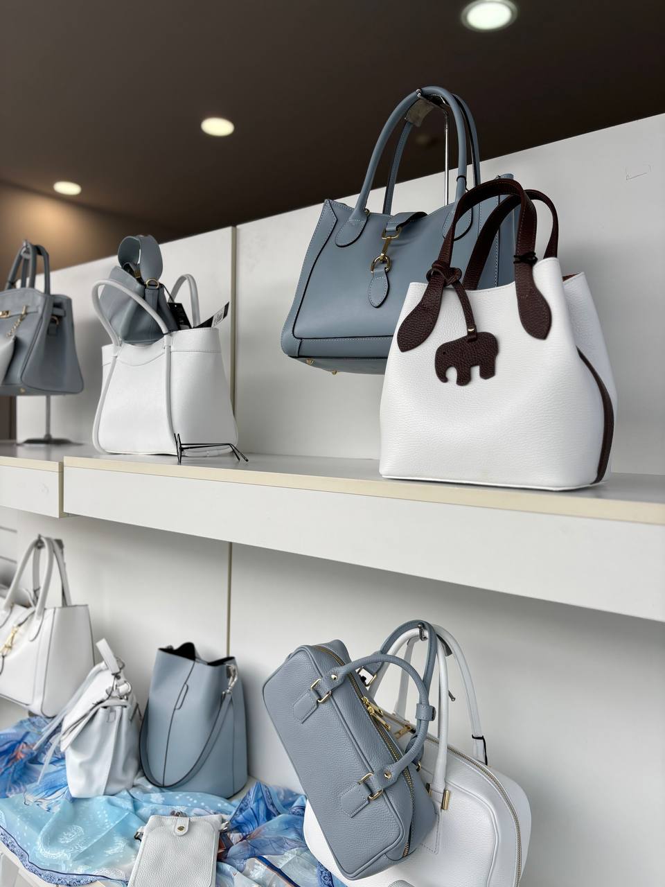 Фото Leather Country