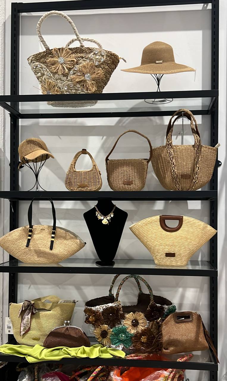 Фото Leather Country