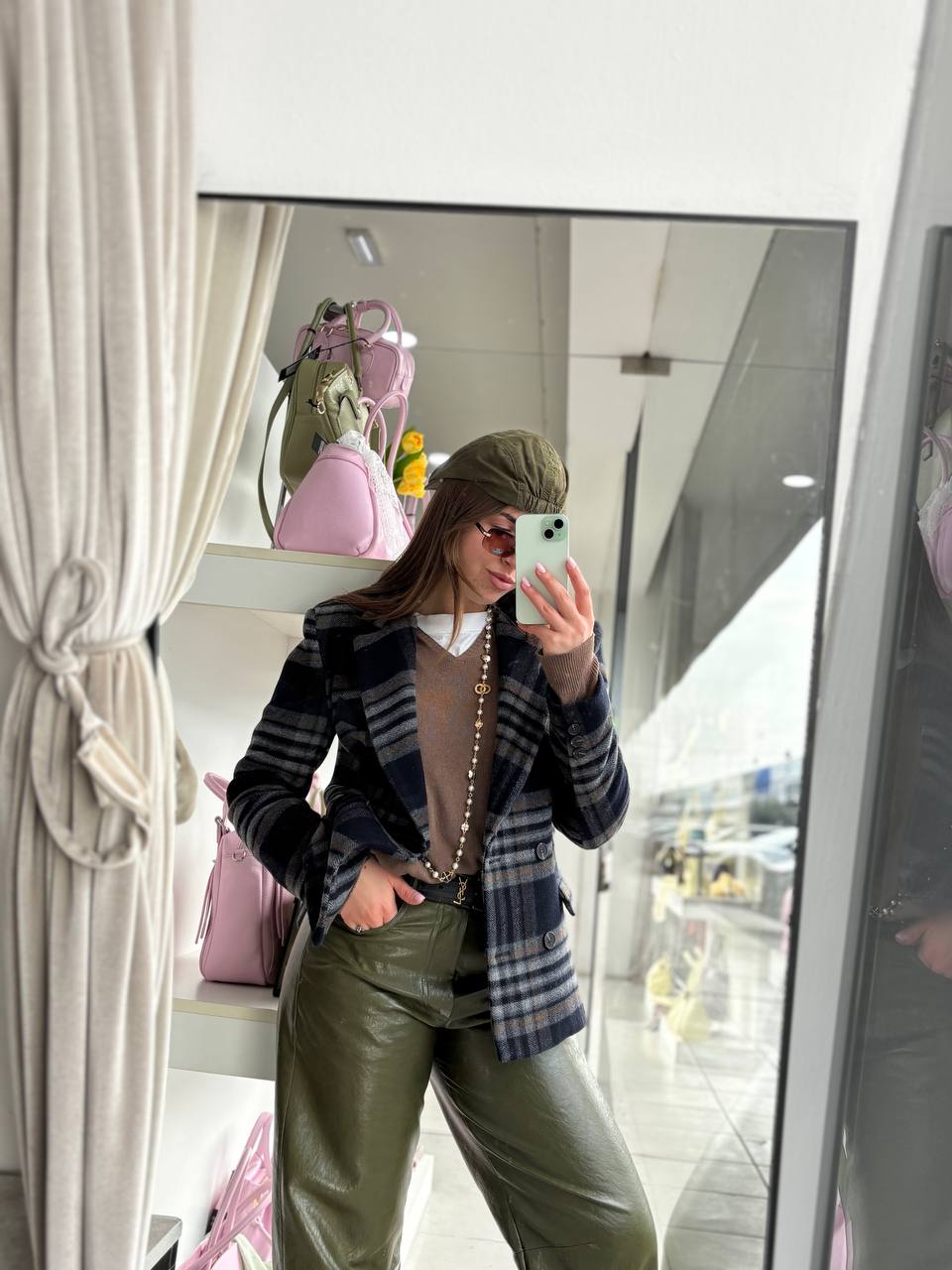 Фото Leather Country