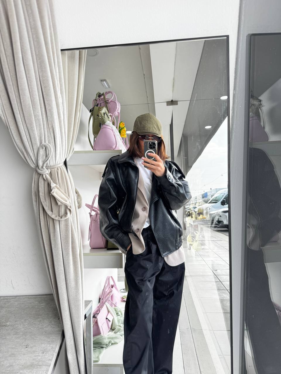 Фото Leather Country