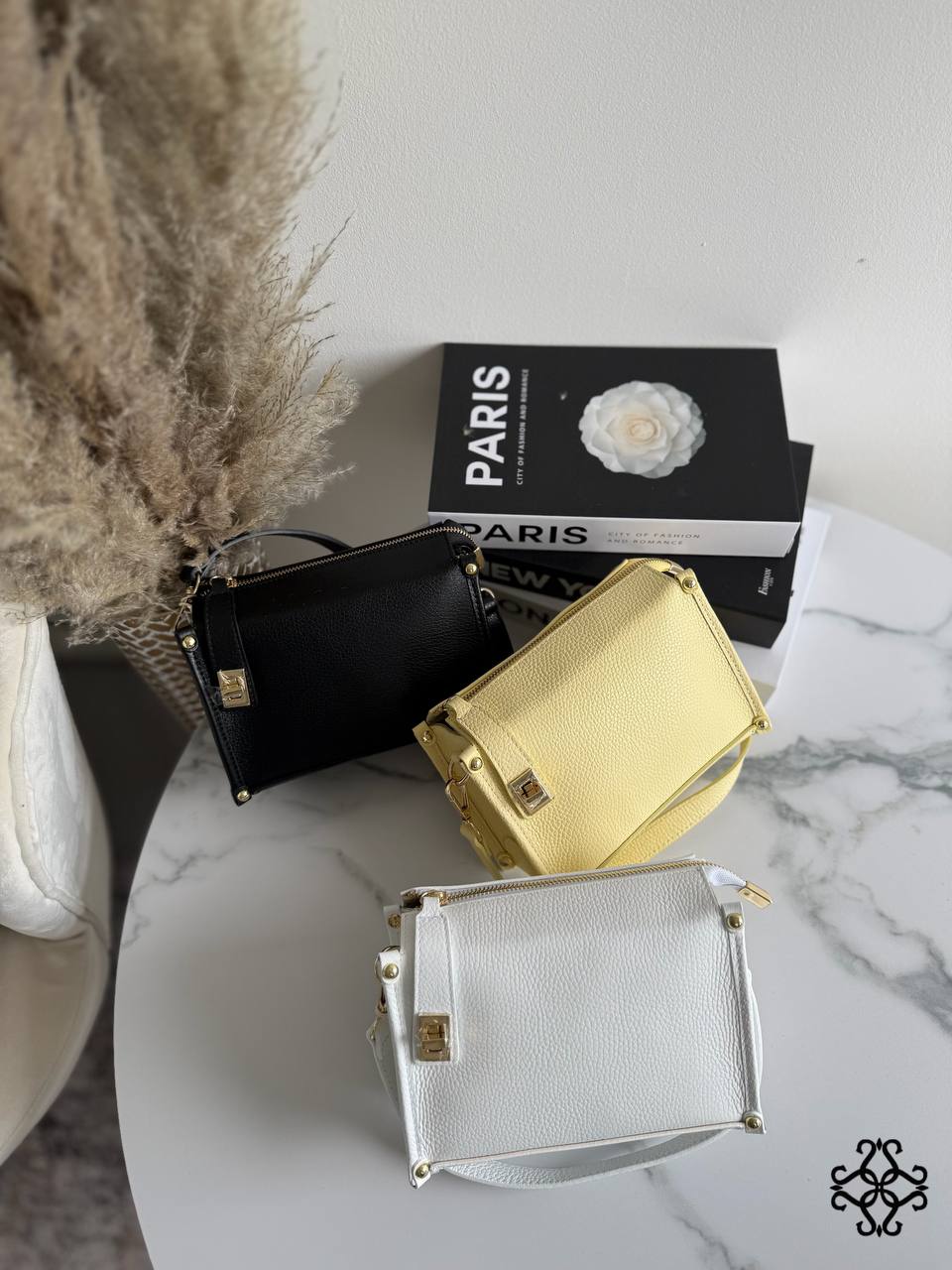 Фото Leather Country