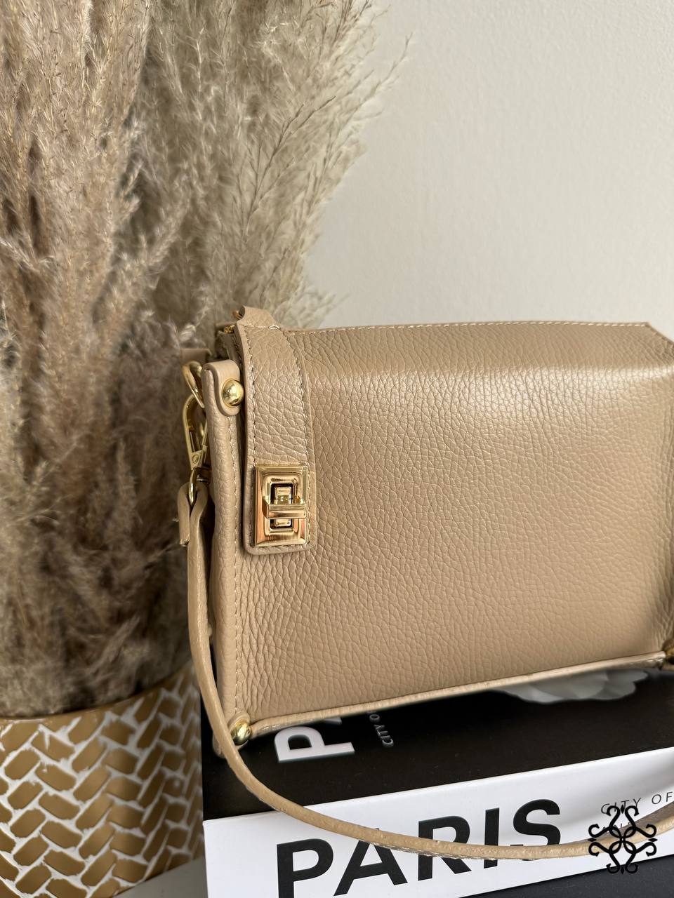 Фото Leather Country