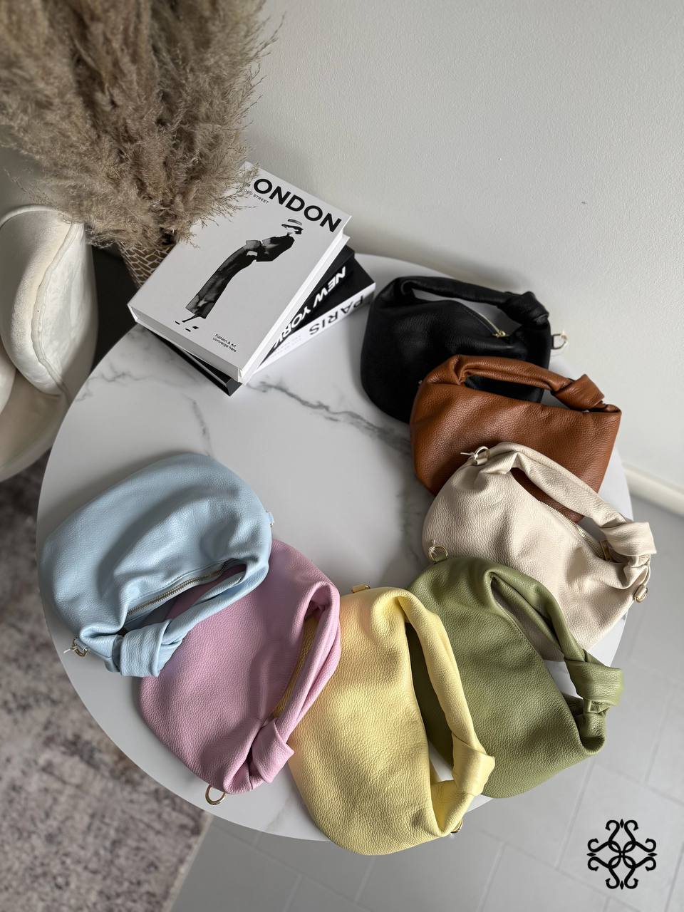 Фото Leather Country