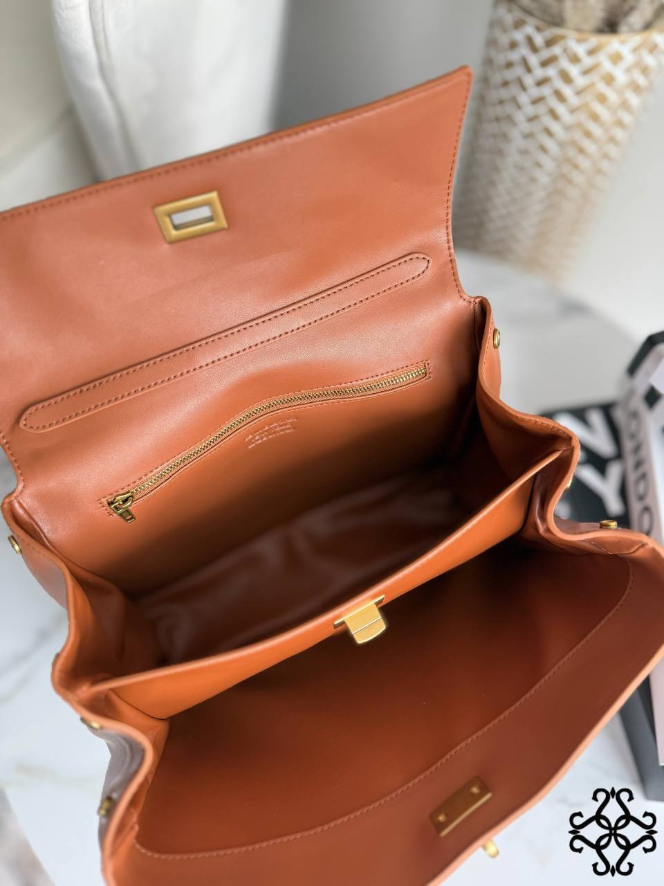 Фото Leather Country