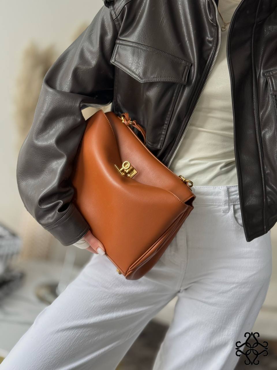 Фото Leather Country