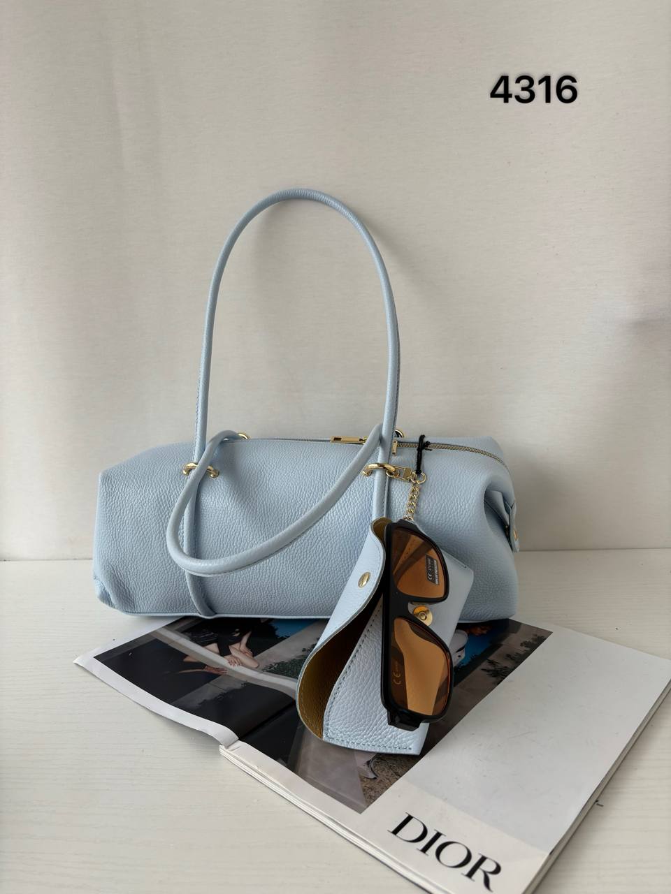 Фото Leather Country