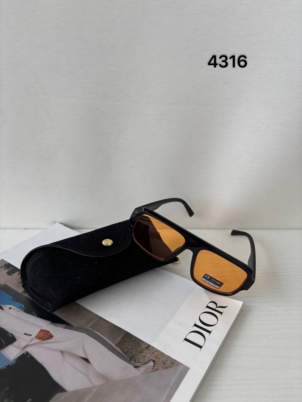 Фото Leather Country