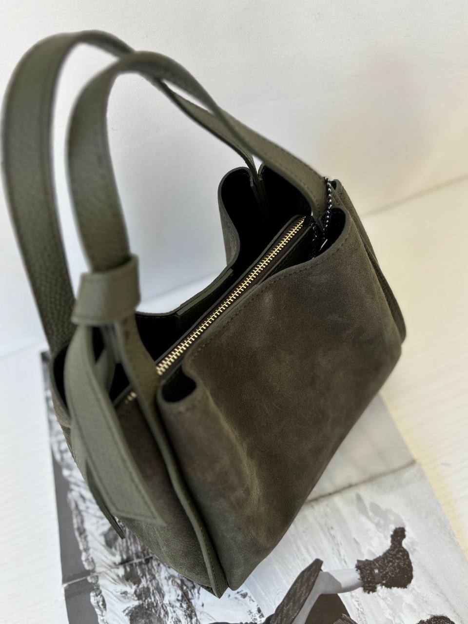 Фото Leather Country