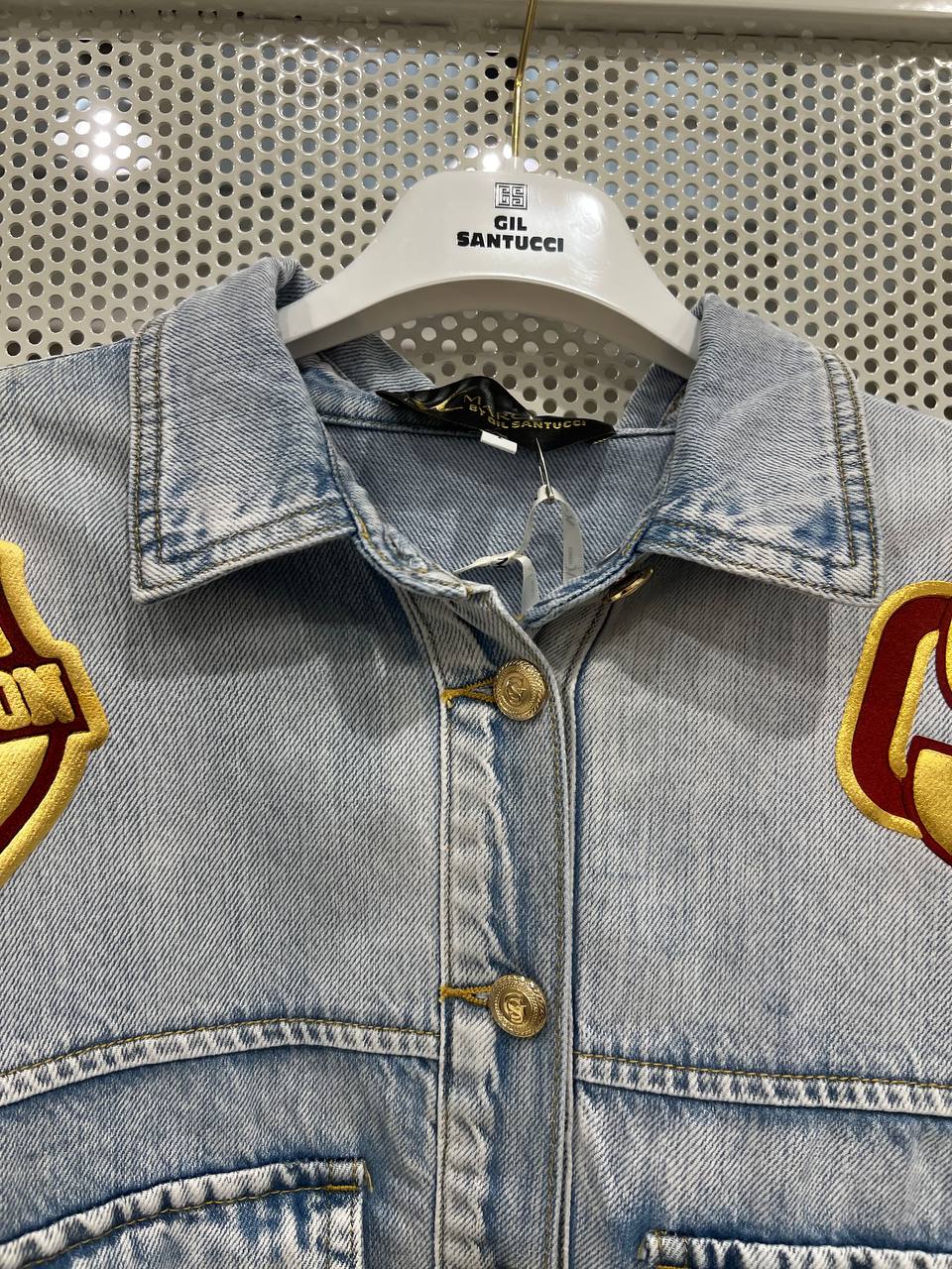 Фото Gil Santucci