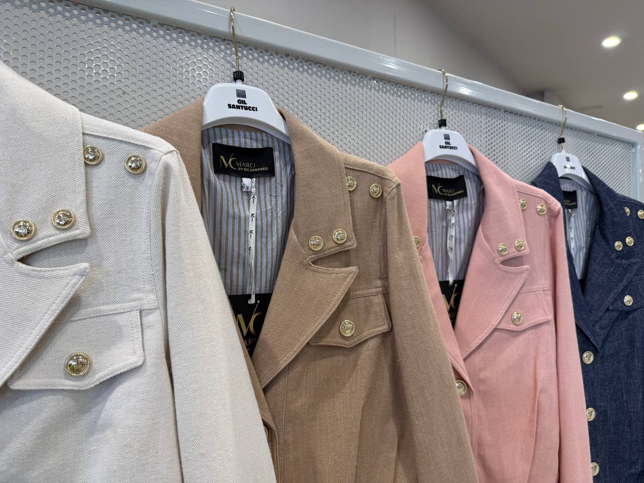 Фото Gil Santucci