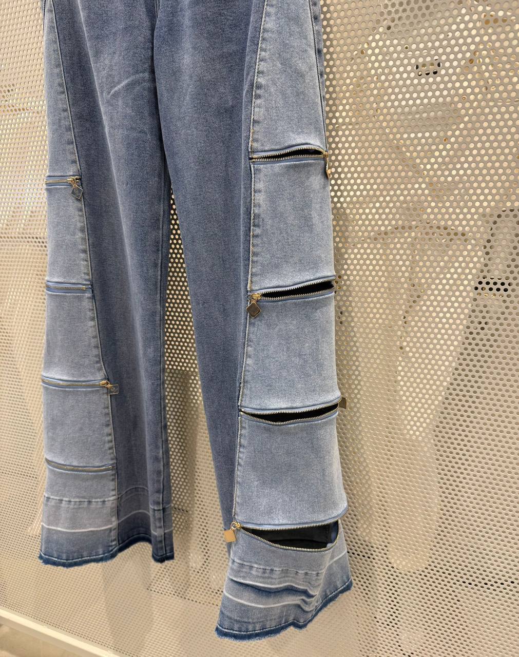 Фото Gil Santucci