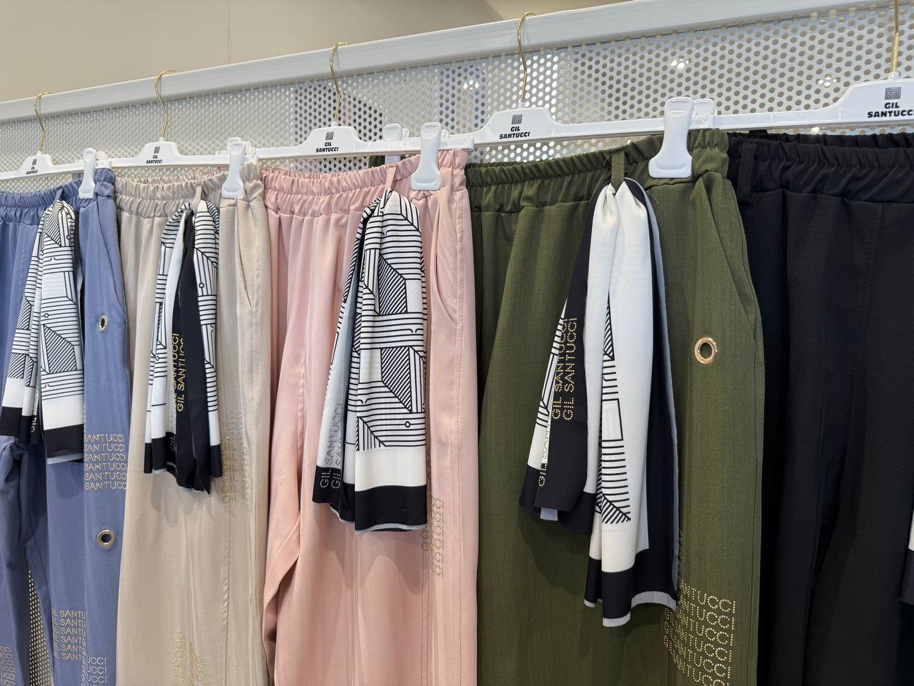 Фото Gil Santucci