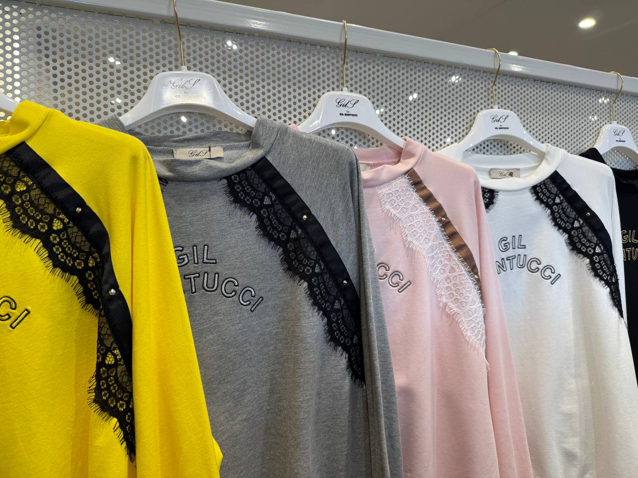 Фото Gil Santucci