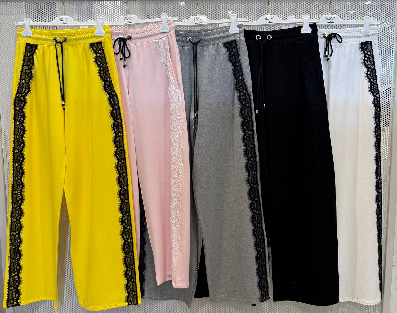 Фото Gil Santucci