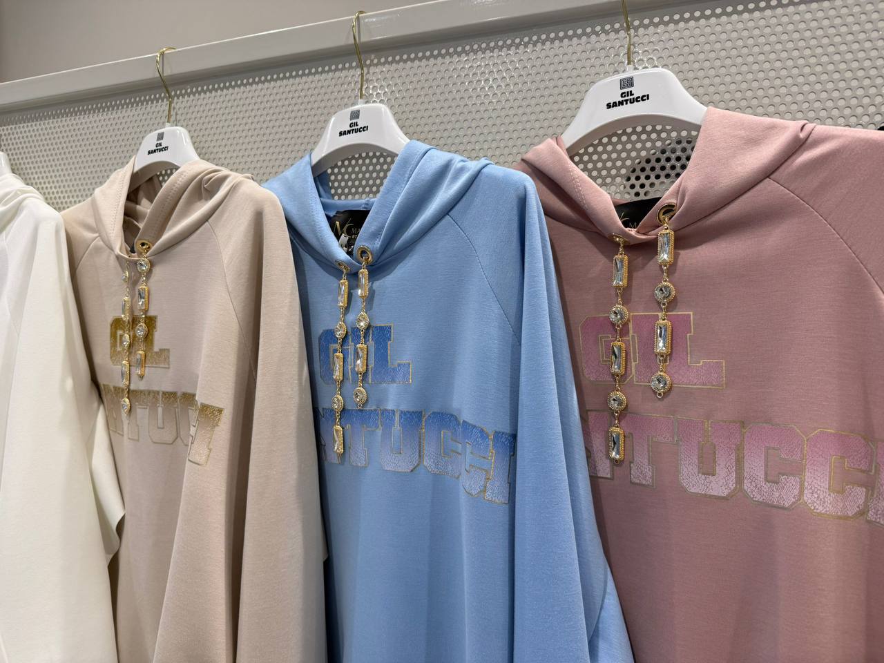 Фото Gil Santucci