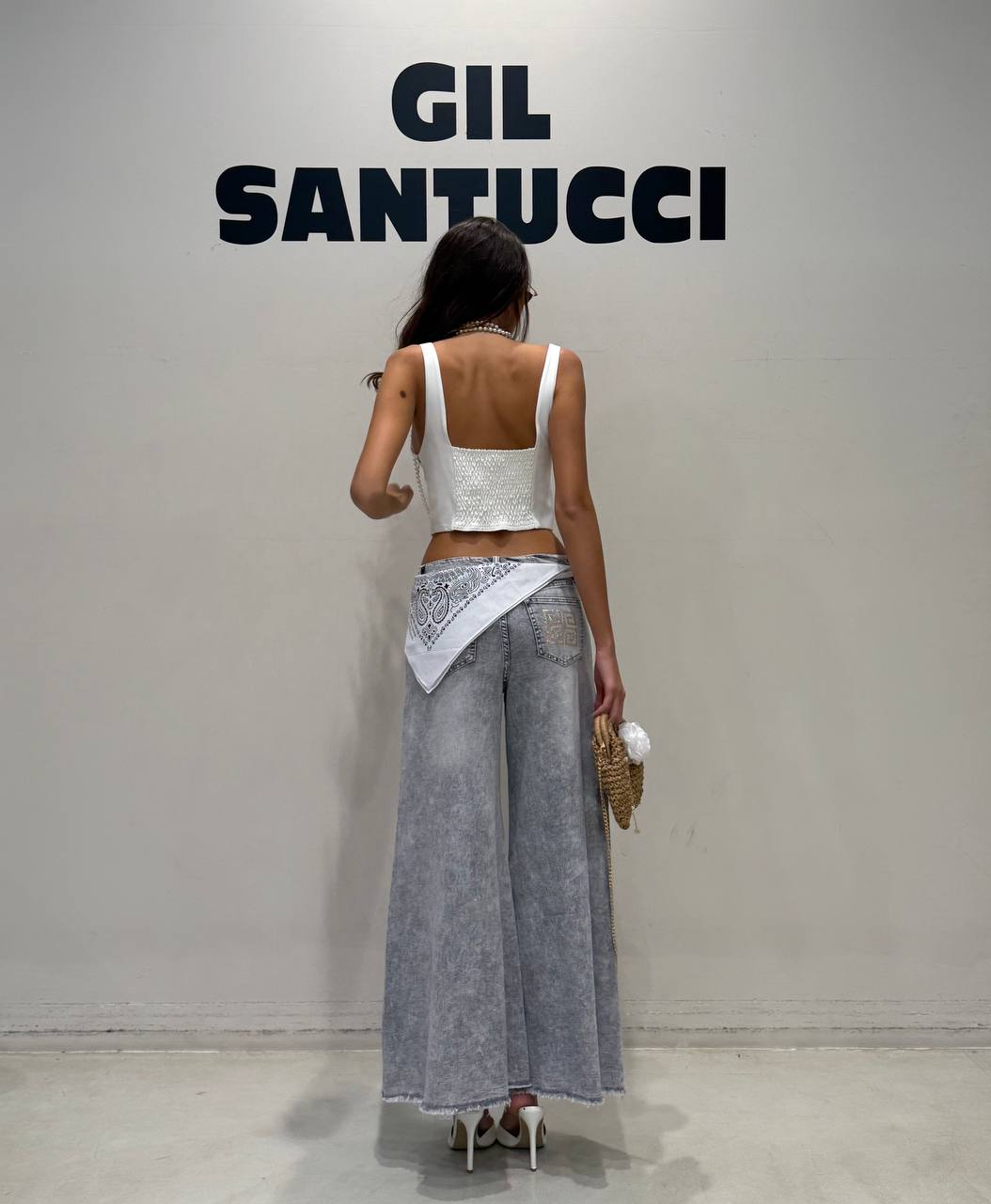 Фото Gil Santucci