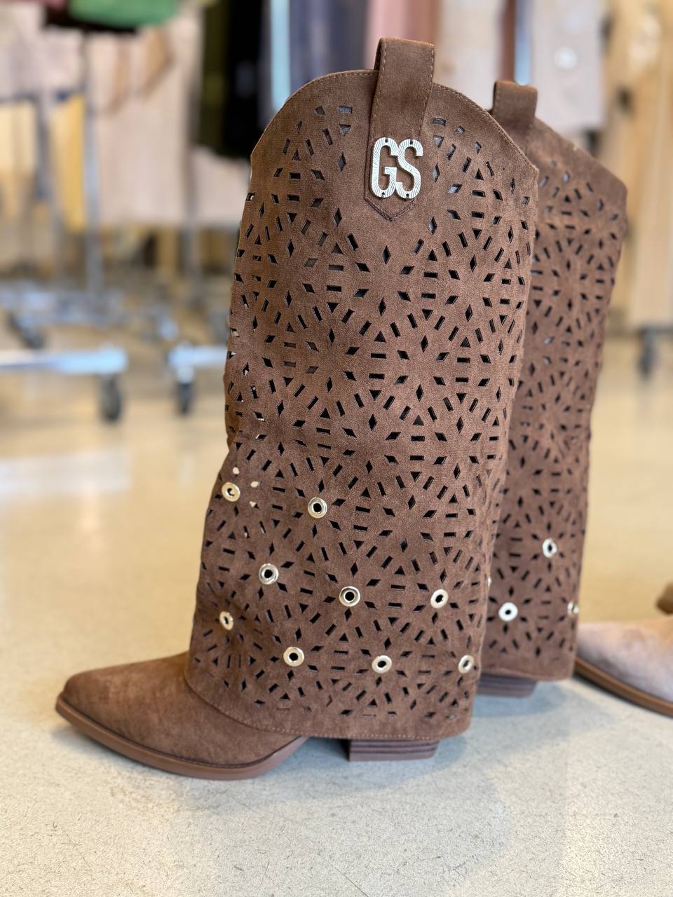 Фото Gil Santucci