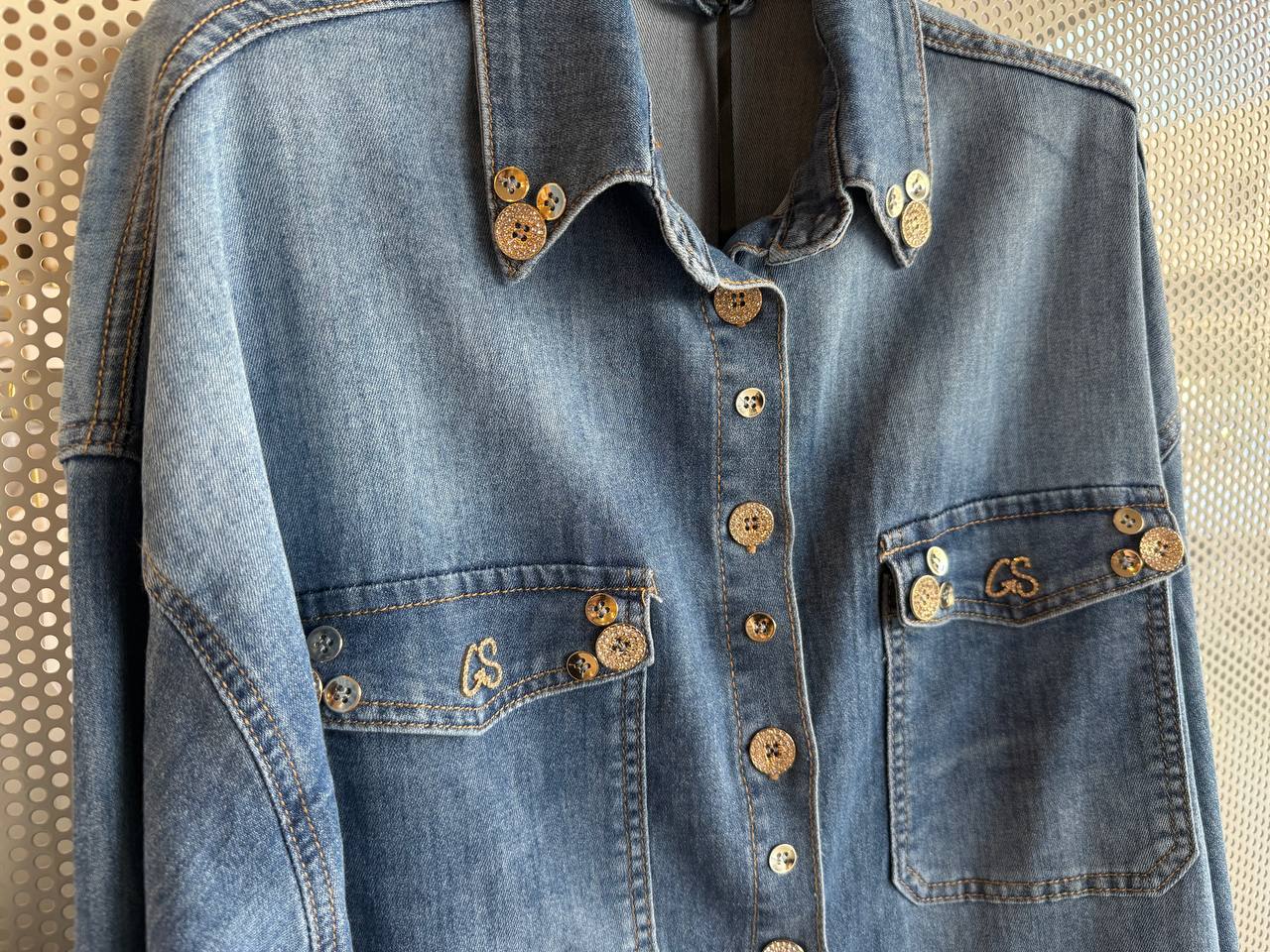 Фото Gil Santucci