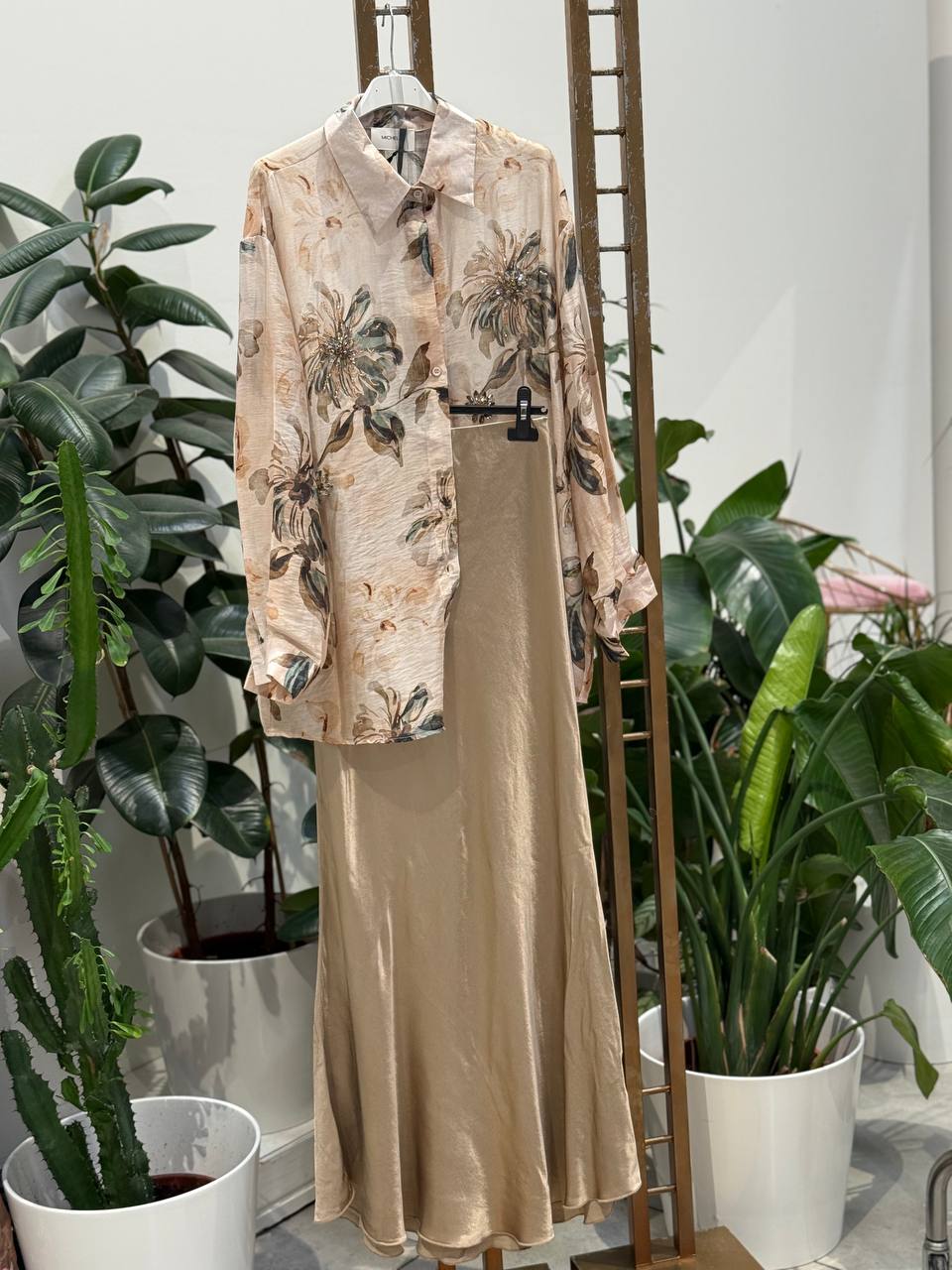 Amelie Follies (Michelle)