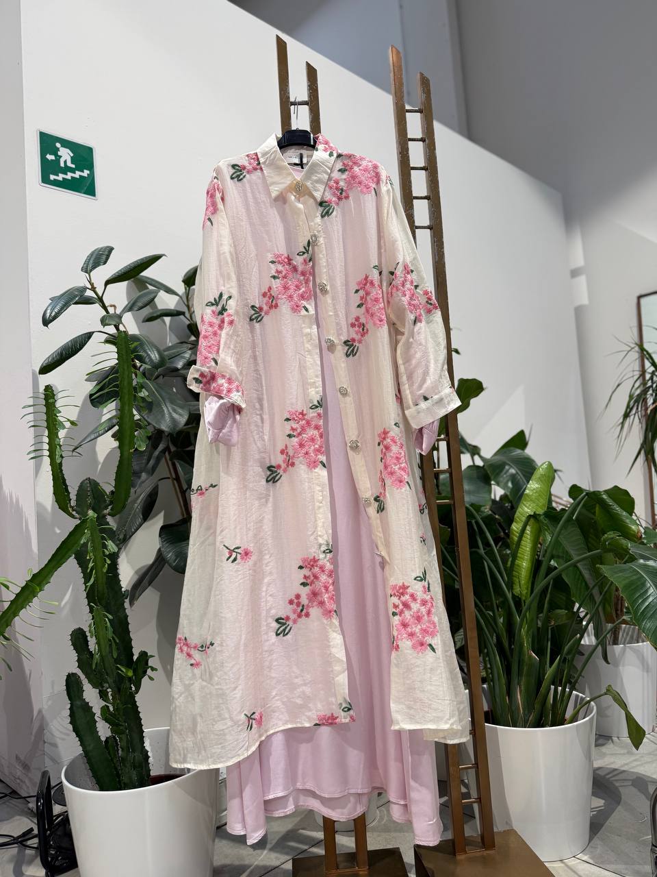 Amelie Follies (Michelle)