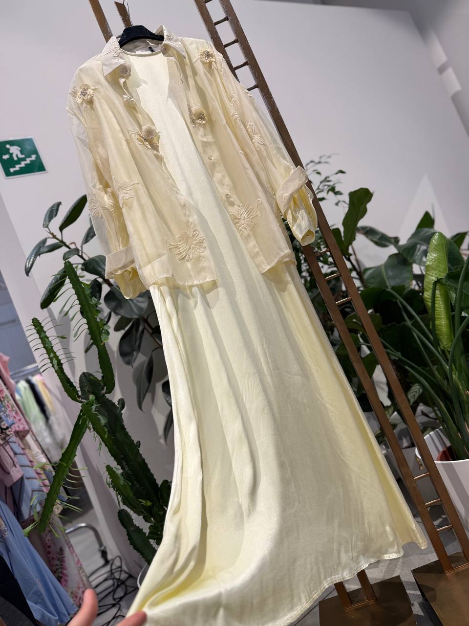 Amelie Follies (Michelle)