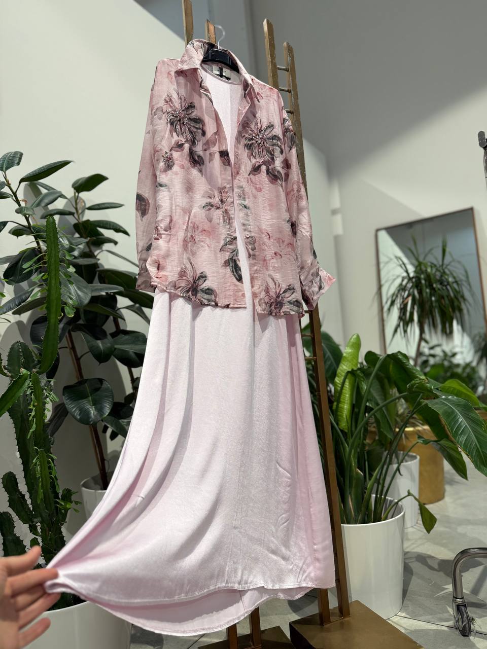 Amelie Follies (Michelle)