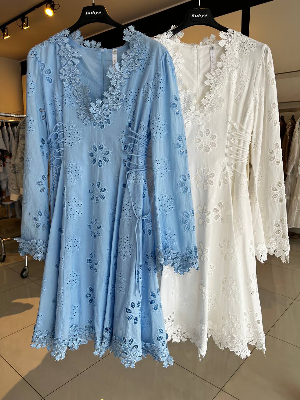 Фото Kitana (Rinascimento, Большие размеры)