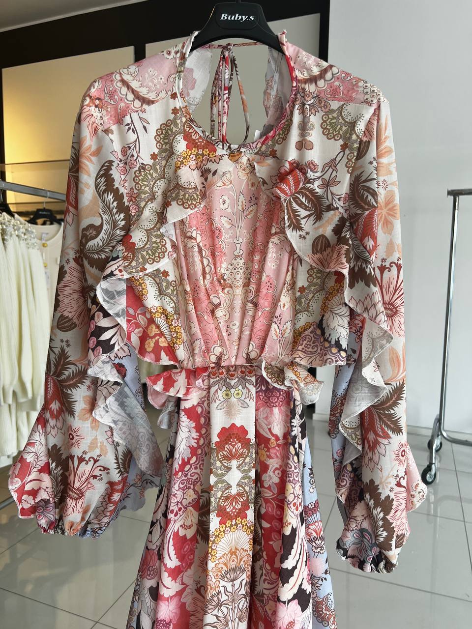 Фото Kitana (Rinascimento, Большие размеры)