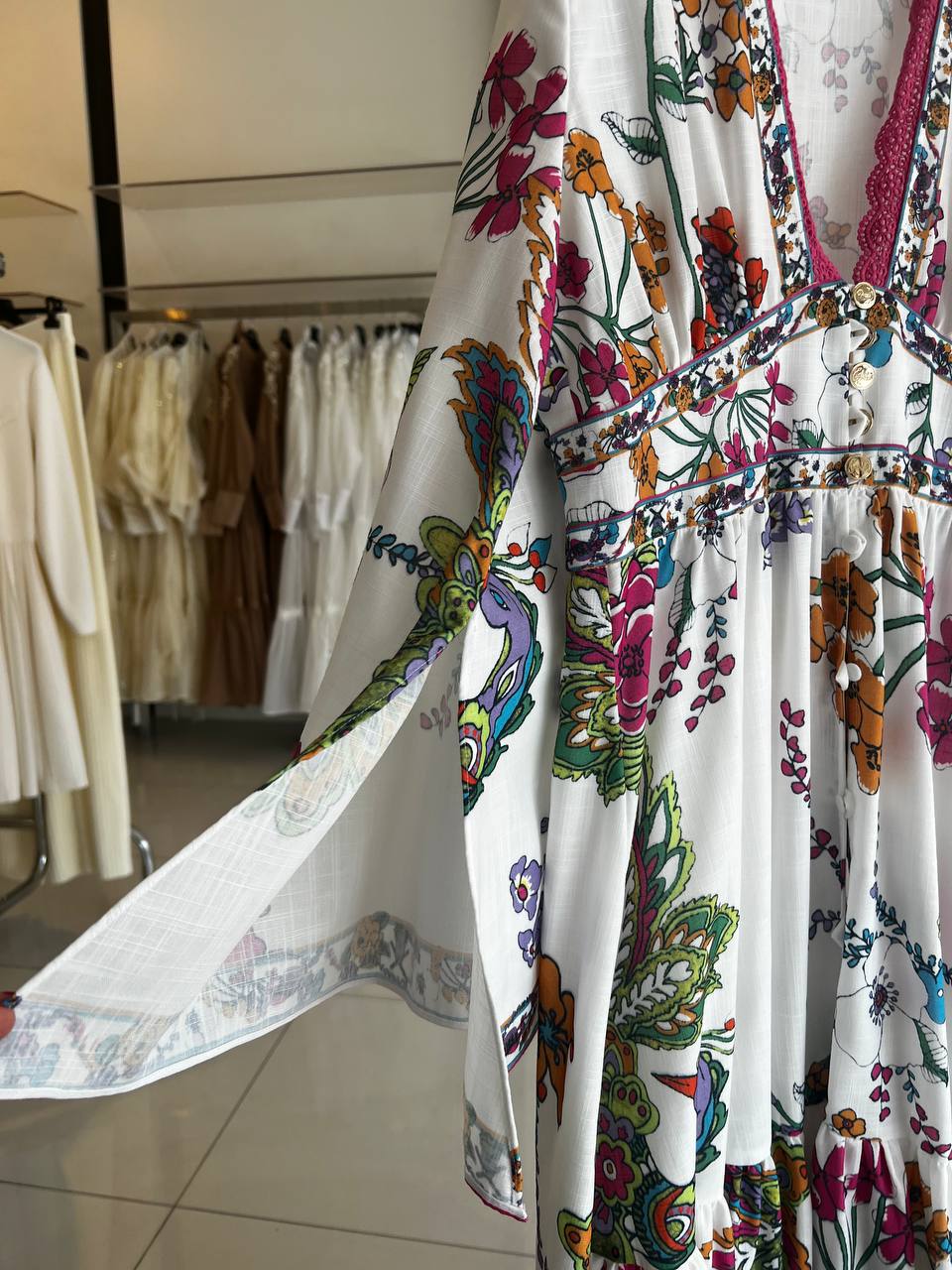 Фото Kitana (Rinascimento, Большие размеры)