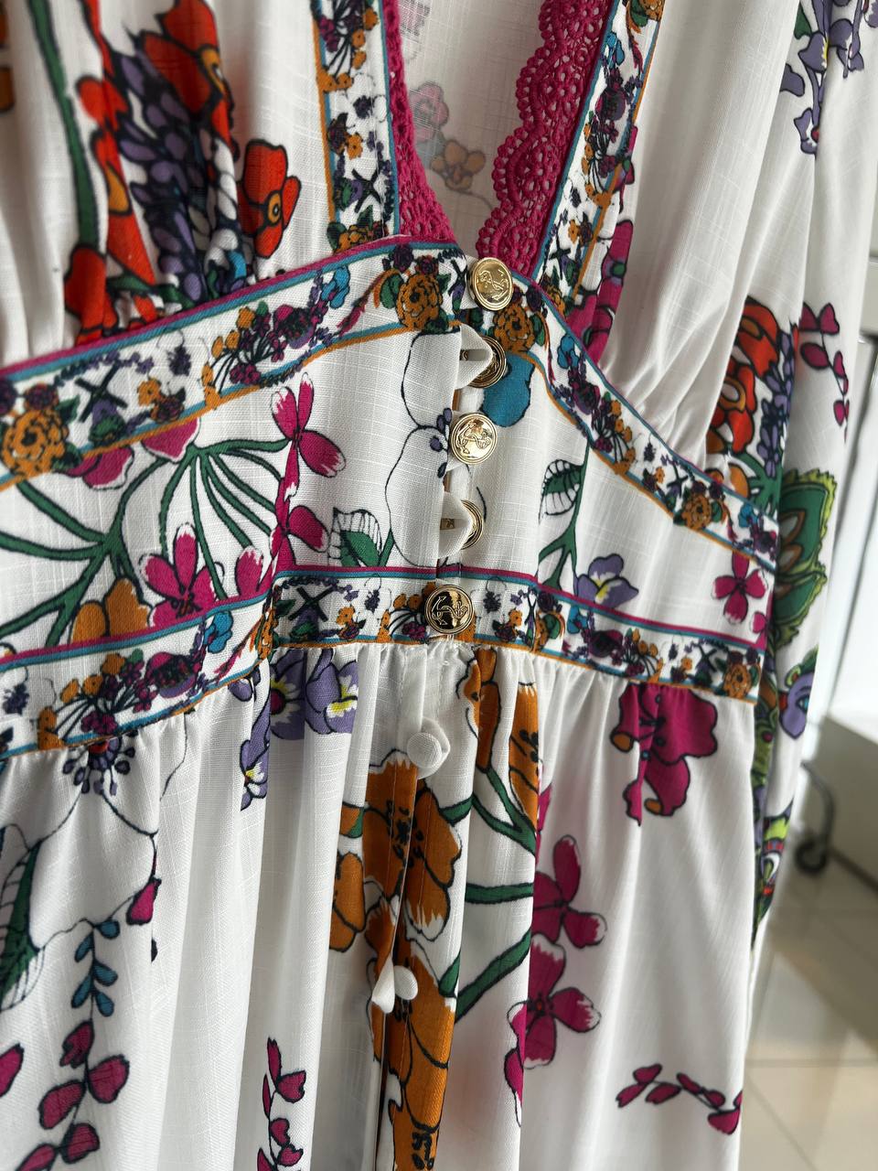 Фото Kitana (Rinascimento, Большие размеры)