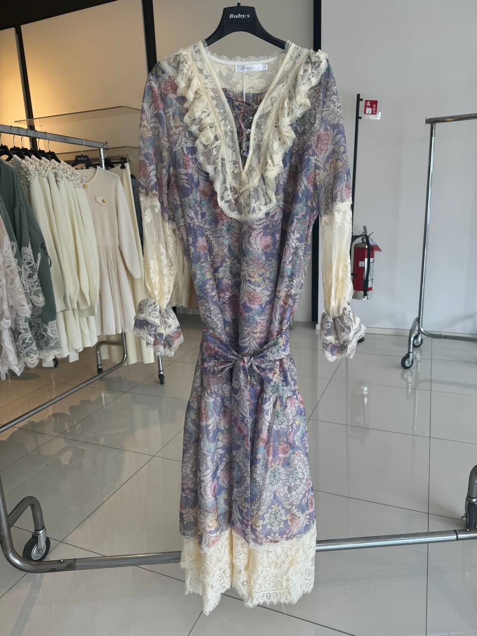 Фото Kitana (Rinascimento, Большие размеры)