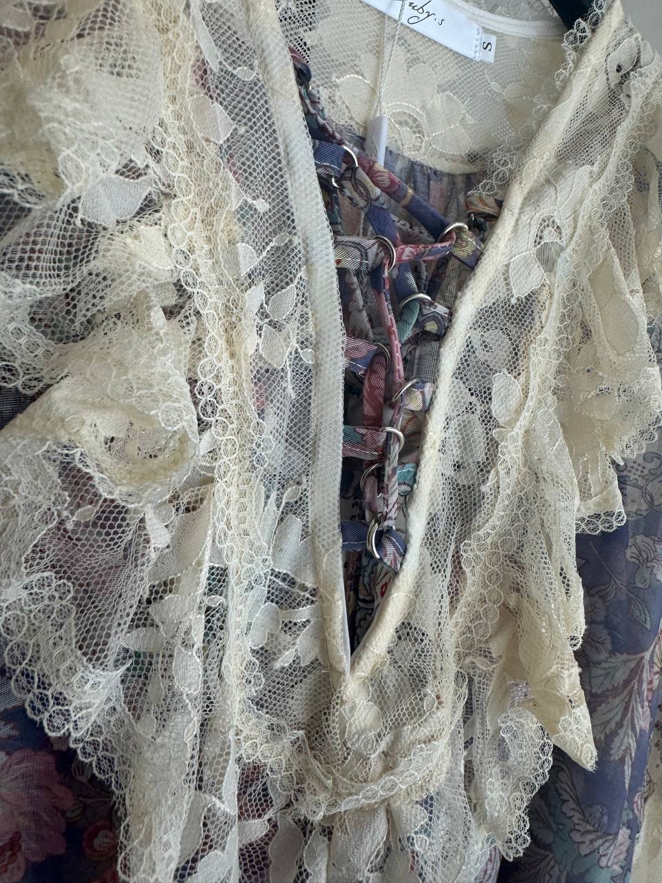 Фото Kitana (Rinascimento, Большие размеры)