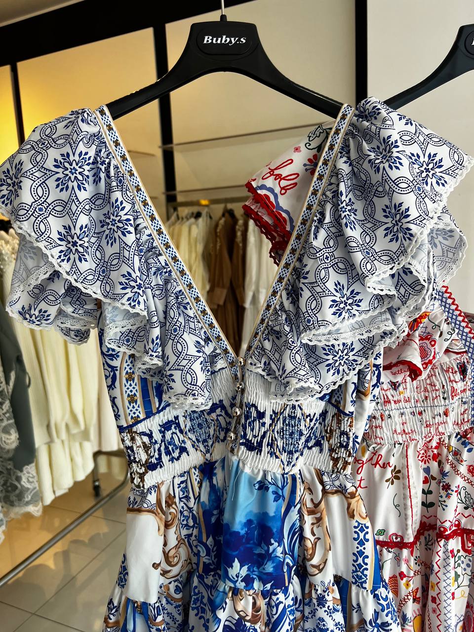 Фото Kitana (Rinascimento, Большие размеры)