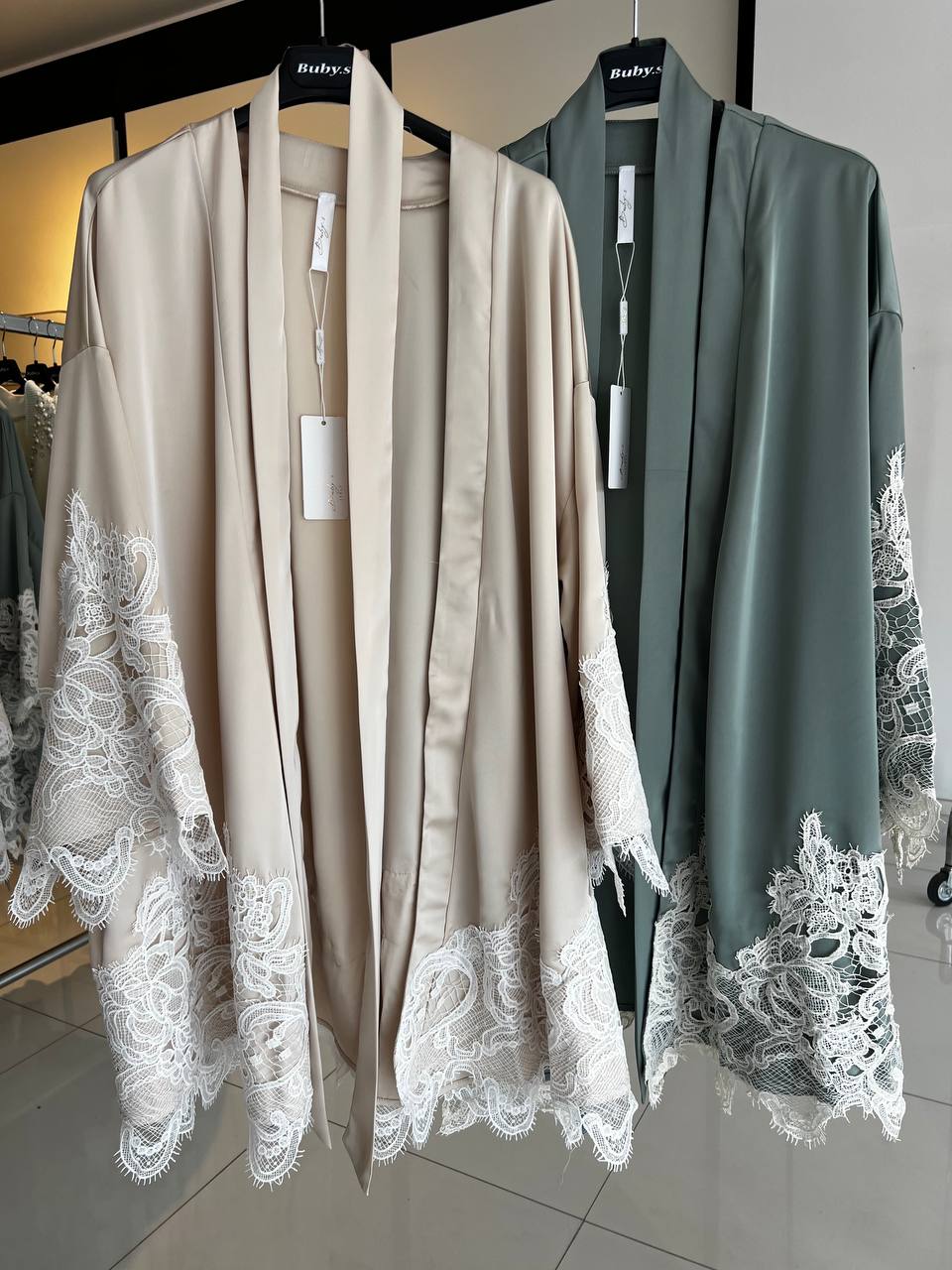 Фото Kitana (Rinascimento, Большие размеры)