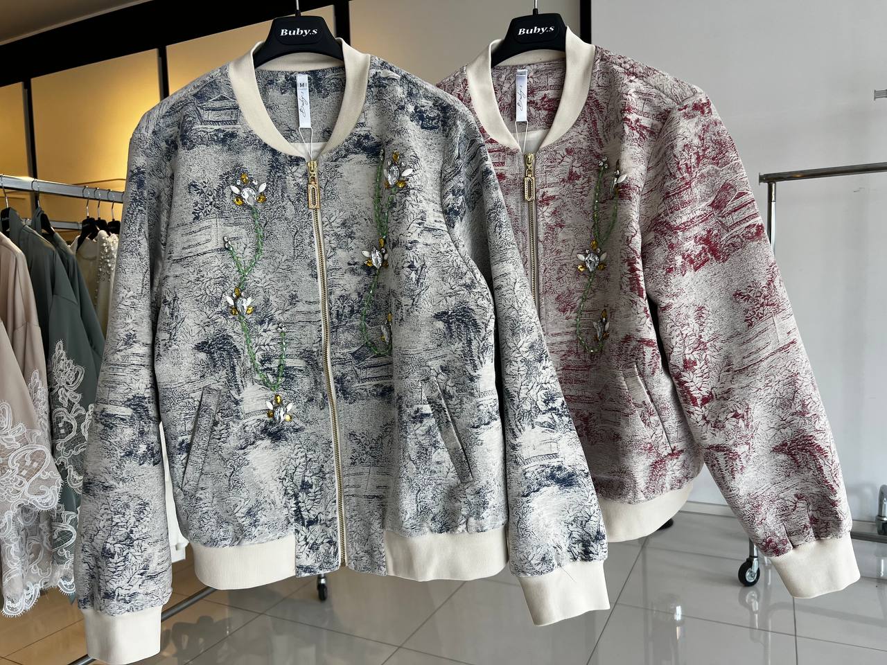 Фото Kitana (Rinascimento, Большие размеры)