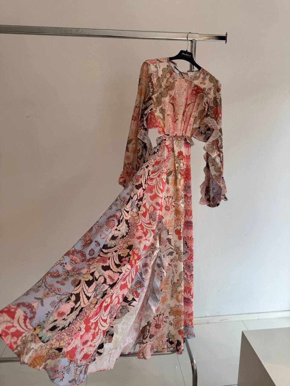 Фото Kitana (Rinascimento, Большие размеры)