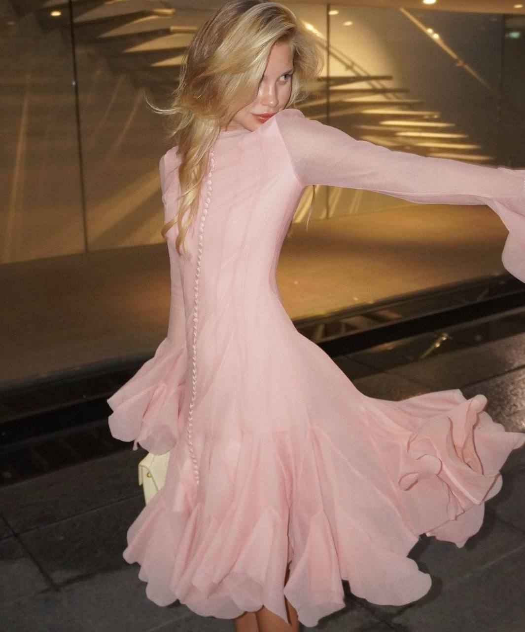 Фото Kitana (Rinascimento, Большие размеры)